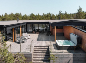 Seija's Modern Secluded Villa with Jacuzzi & Sauna Taivassalo